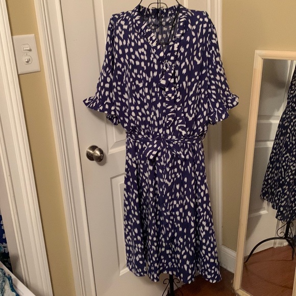 EUC Shein blue & white belted elastic waist v-neck collar with tie dress 4XL - Picture 1 of 13